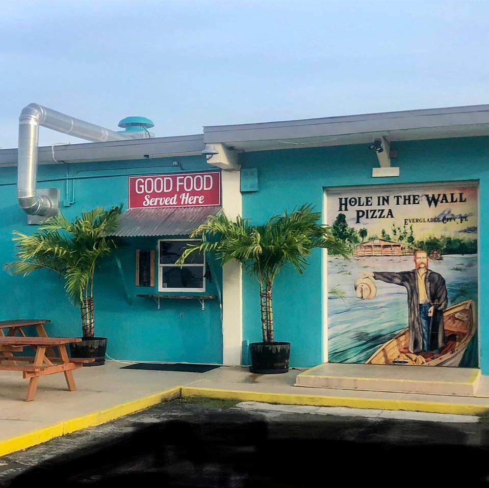 Wildman’s Pizza, Pasta & Pythons | Everglades City FL