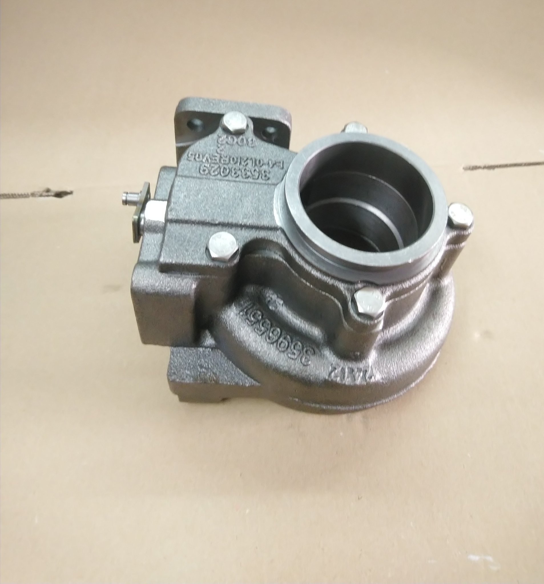 Housing Turbina Per Banda V Alloggiamento Turbina HX35 T3 10 Cm Doppio Scorrimento Banda A V 877013
