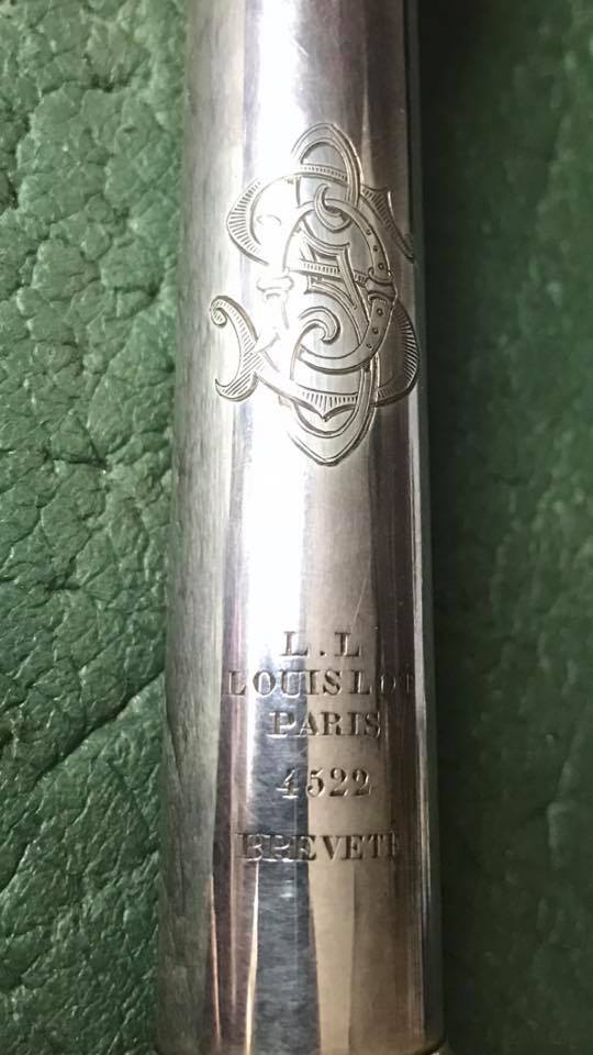 LOUIS !!!! Gorgeous details on this very old Louis Lot Flute !!!