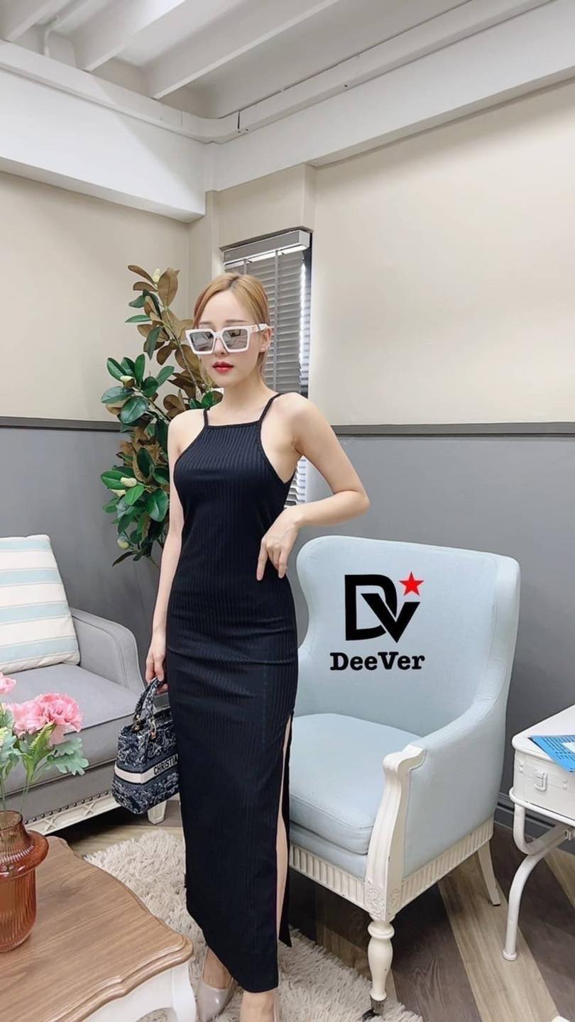 DeeVerสำรอง - 💥 New!! By DeeVer 💥 เดรสกล้ามยืดผ้าร่อง... | Facebook