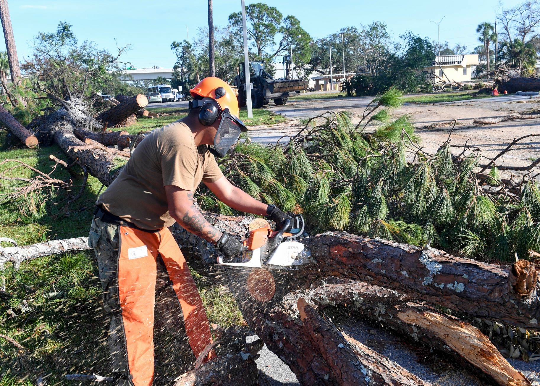 Navy Region Southeast - 181017-N-DW182-007 PANAMA CITY, Fla. (Oct. 17 ...