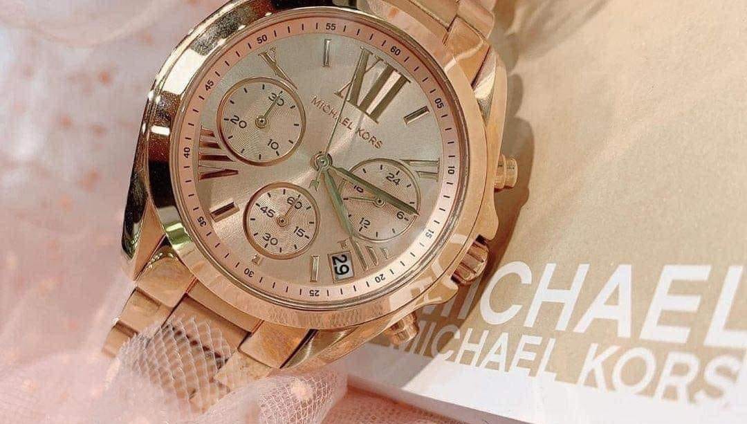 Syro's Watch Collections