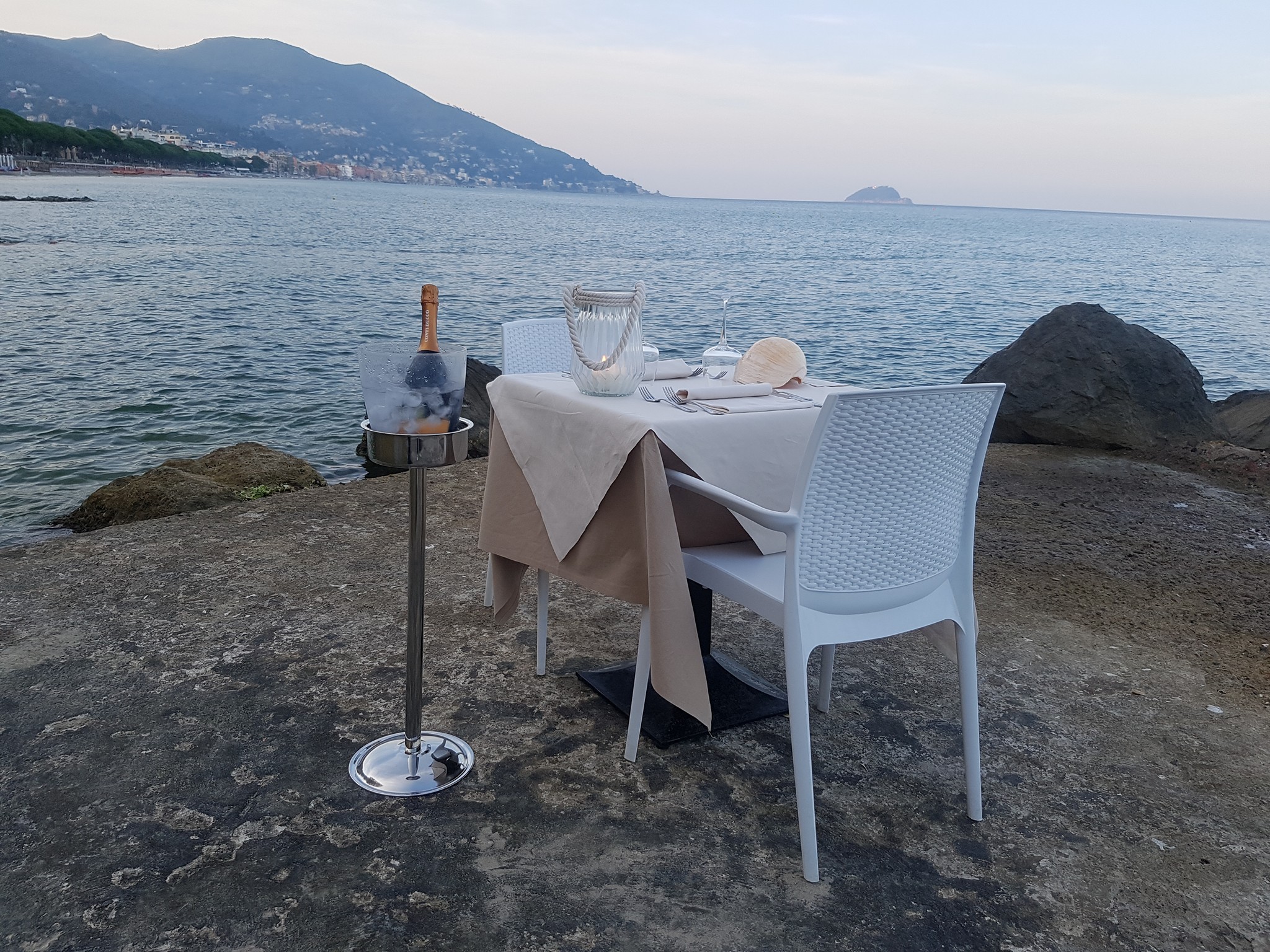 Il Miglior Pieds Dans Leau Di La Scogliera Alassio