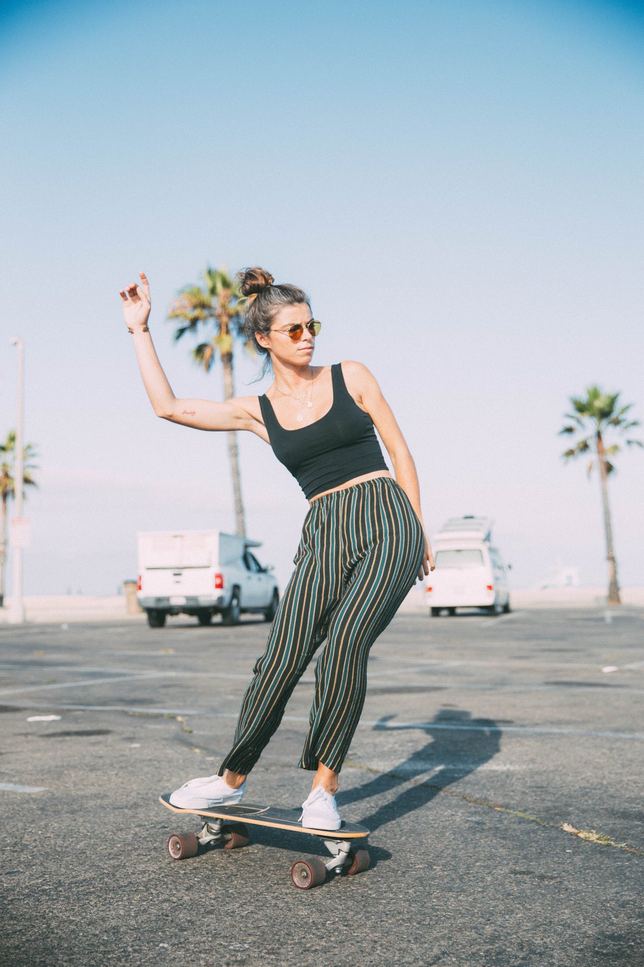 Carver Skateboards - Venice mornings with Grlswirl ?☀️ Board 