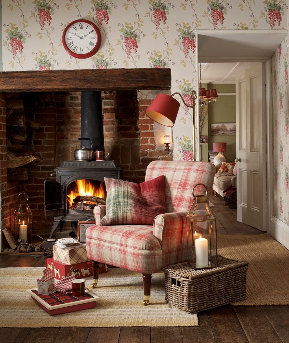 Laura Ashley - Wisteria Cranberry Floral