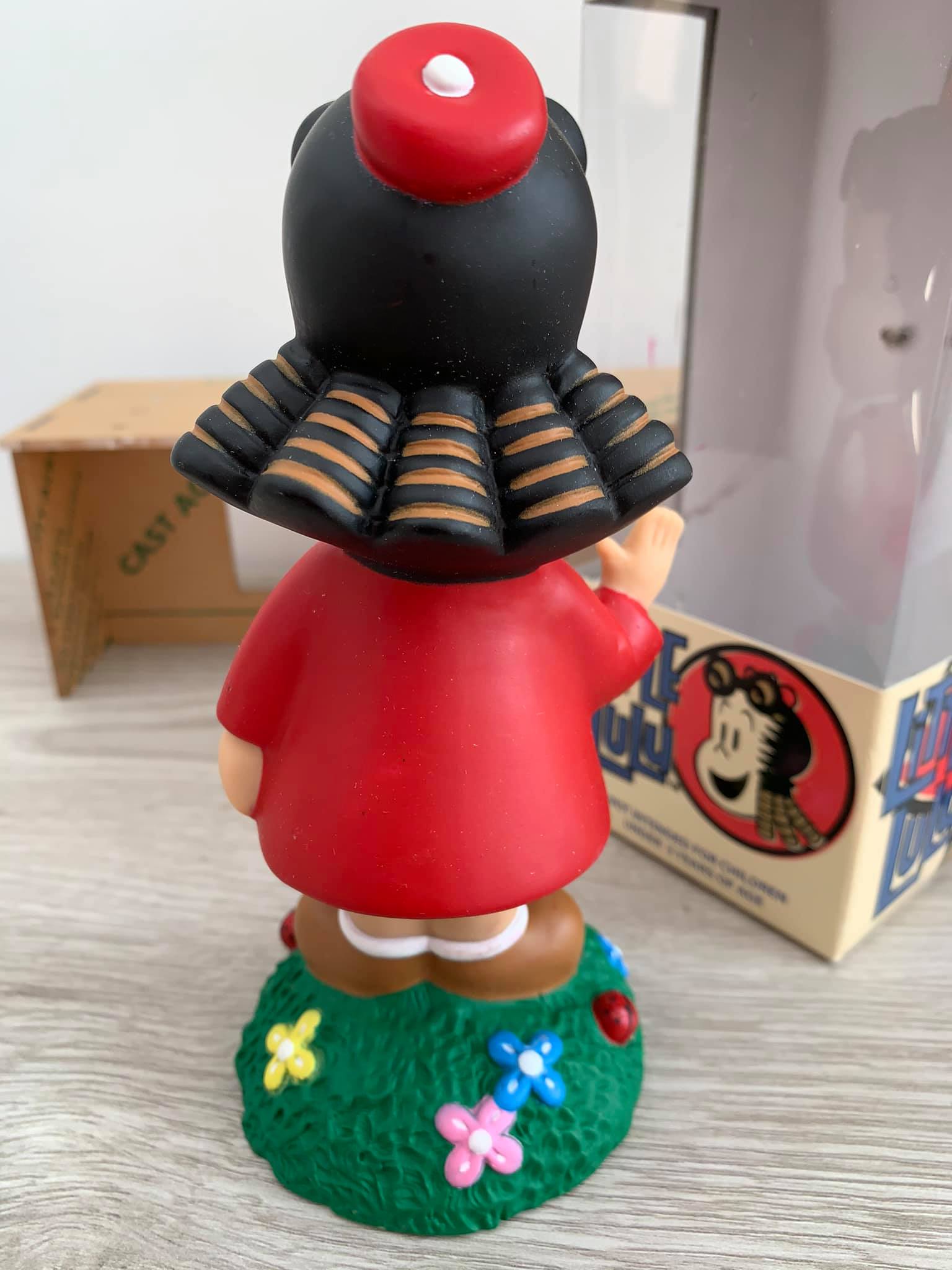 LA PEQUEÑA LULU” wacky wobbler Funko fabricada en el año 2001