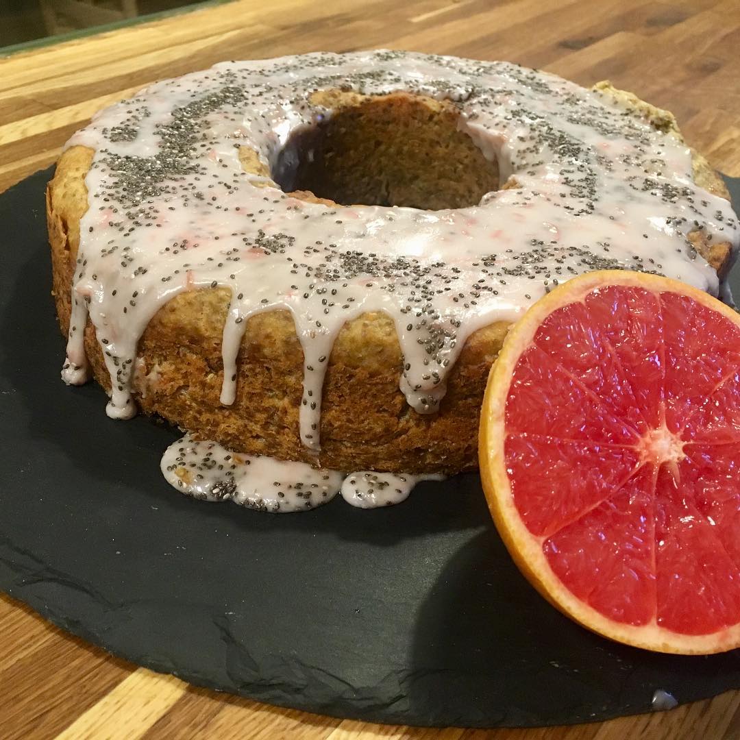 Søborg Kaffehus - Grapekage med chiafrø🌟 -lyder sært, smager ...