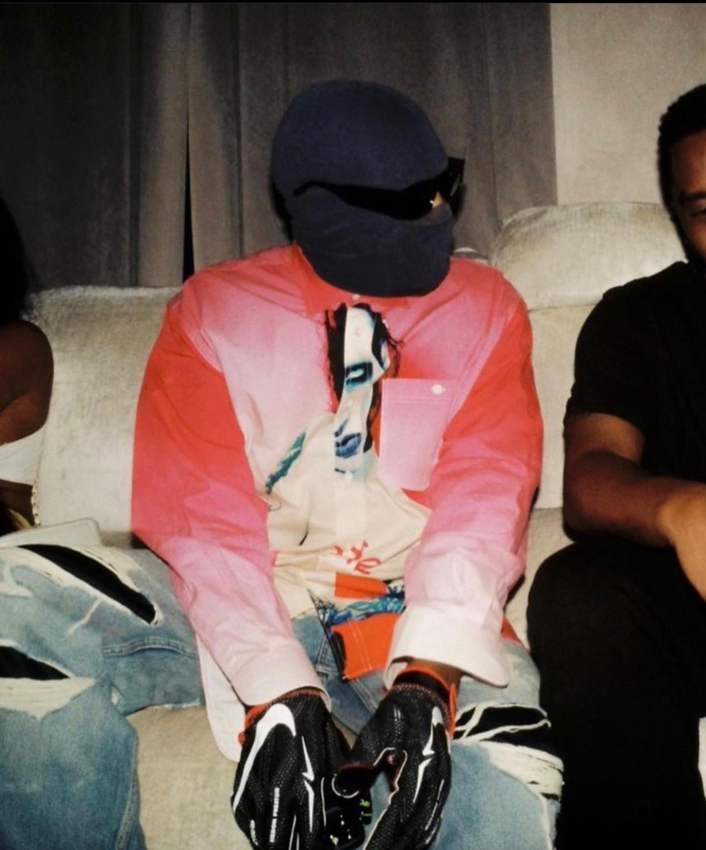 Ye wearing @heronpreston Nike gloves with @diddy recently 👀
