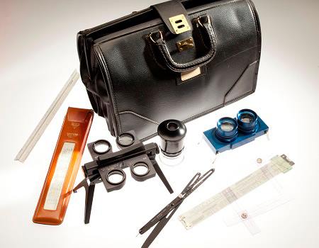 【実物】CIA　中央情報局　チャレンジ CIA #Museum Artifact of the Week: The “Flyaway Kit” The briefcase