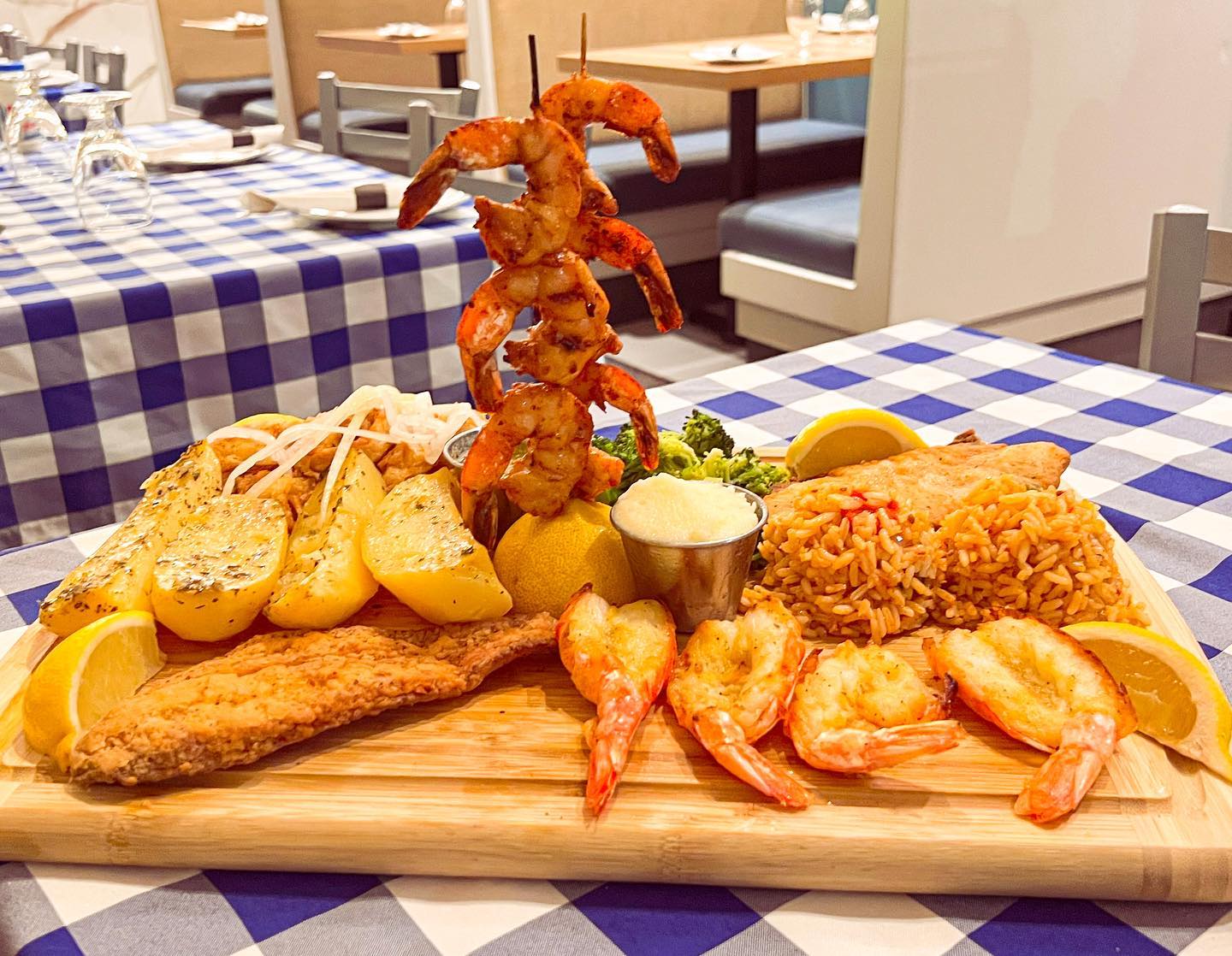 🇬🇷 Parea is all about shared... - Paréa Authentic Greek | Facebook