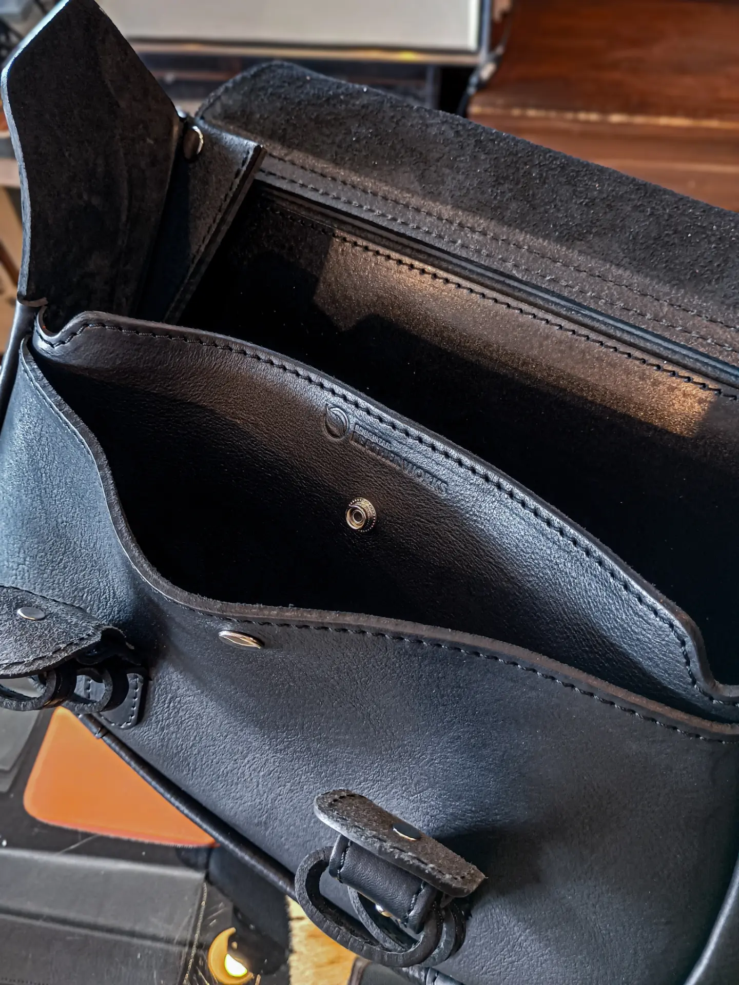 Turnip sadllebag ¥81.400-往年のレザーサドルバッグの意匠を