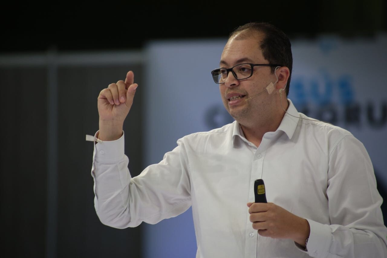 Jairo Rincón - Big Data o la capacidad de anticiparse a...