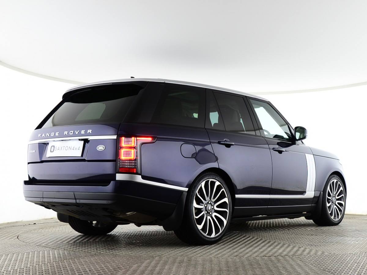 Saxton 4x4 - *NEW IN* Range Rover Vogue TDV6 😍 A classic...