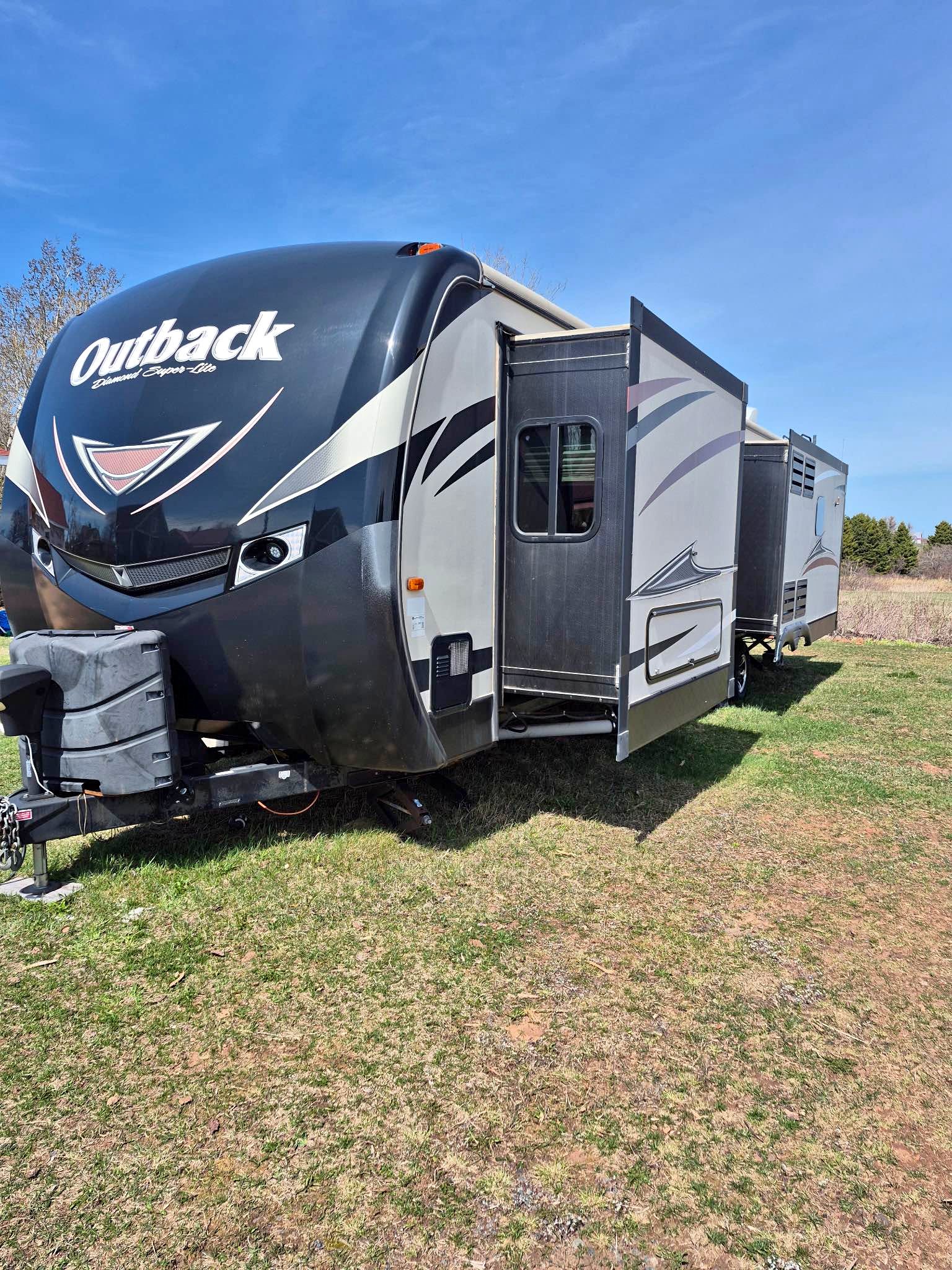 Camper - 2016 Keystone Outback Diamond Super Lite - RVs & Campers ...