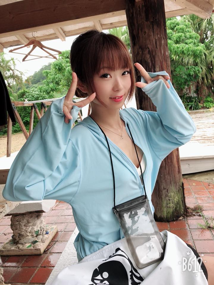 森田菜月 ダイビングの撮影で石垣島に来ております 最高のお天気です O O 明日帰るとか信じられない Facebook