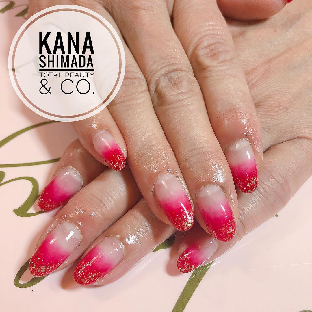 Kana Shimada Total Beauty Wedding Red Gradation Christmas Nails Kananails Kanashimadatotalbeautyco Japanesenailartistinbangkok Toxicfreegelnails Japanesegelnails Japaneseproducts バンコク日本人トータルビューティープロデューサー