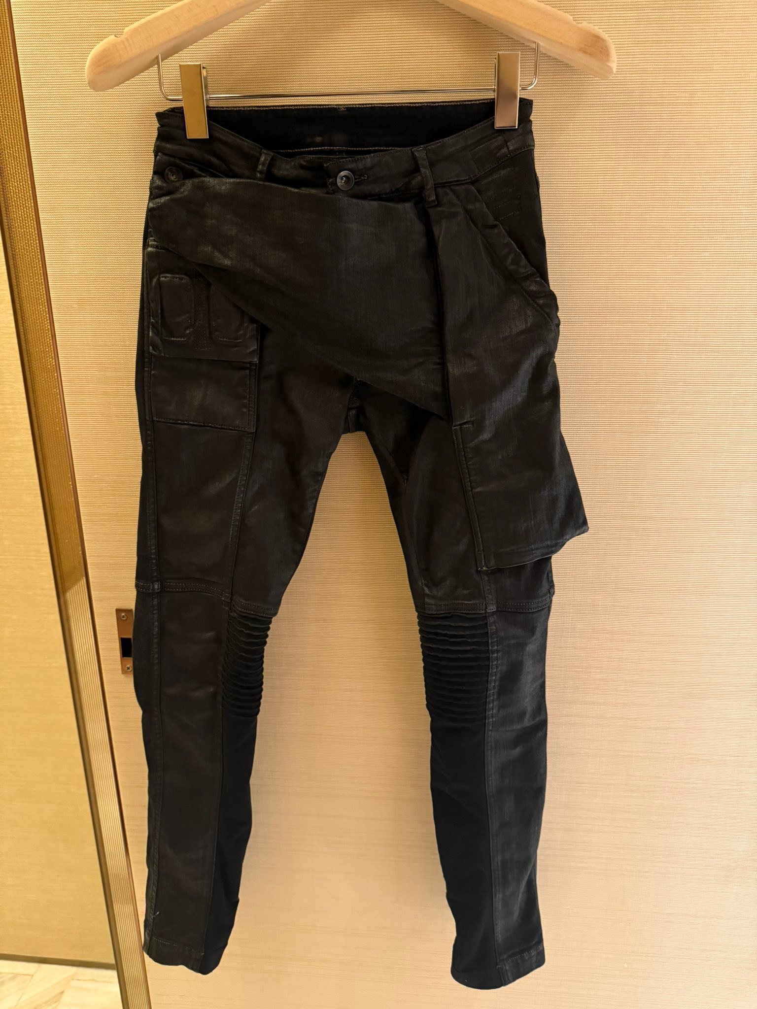 目的】：出售【商品名稱】：Rick Owens Drkshdw Waxed Memphis cut 