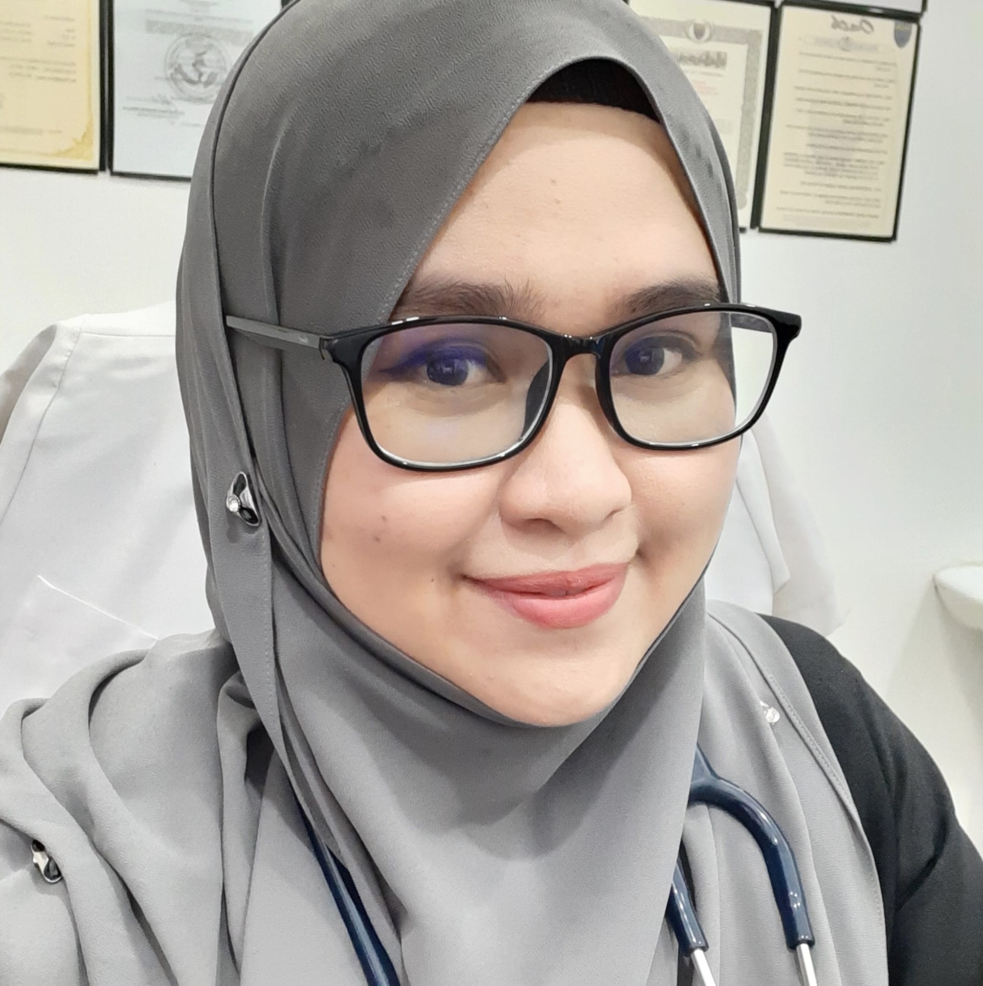 Dr Nur - Dr Nur added a new photo — at Nur Mediklinik.