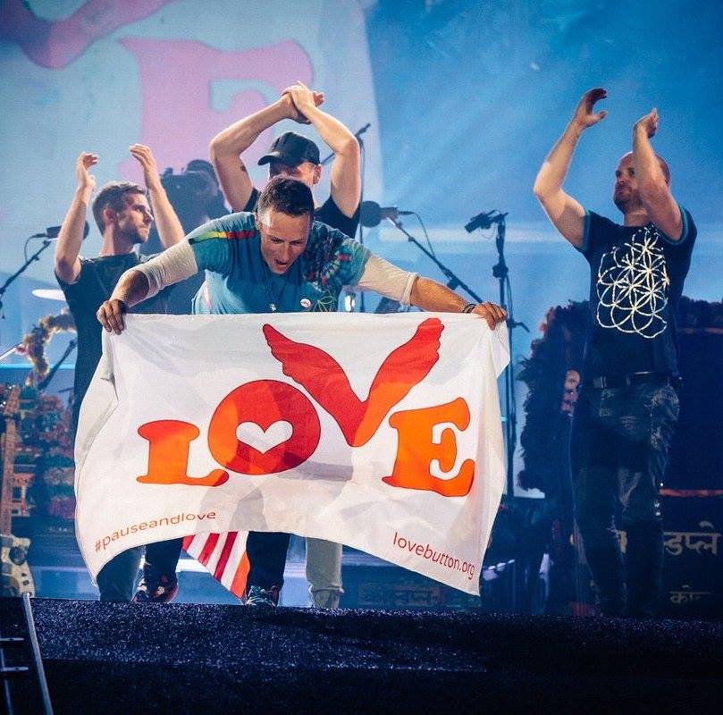 coldplay-xtra-coldplay-s-incredible-ahfodtour-in-facebook