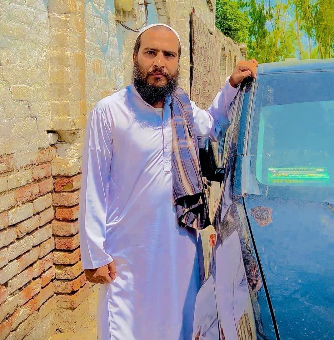 میرے جگری دوست اور بھائی،جس سے قاری نیاز علی صاحب جو حلال رزق کی تلاش ...