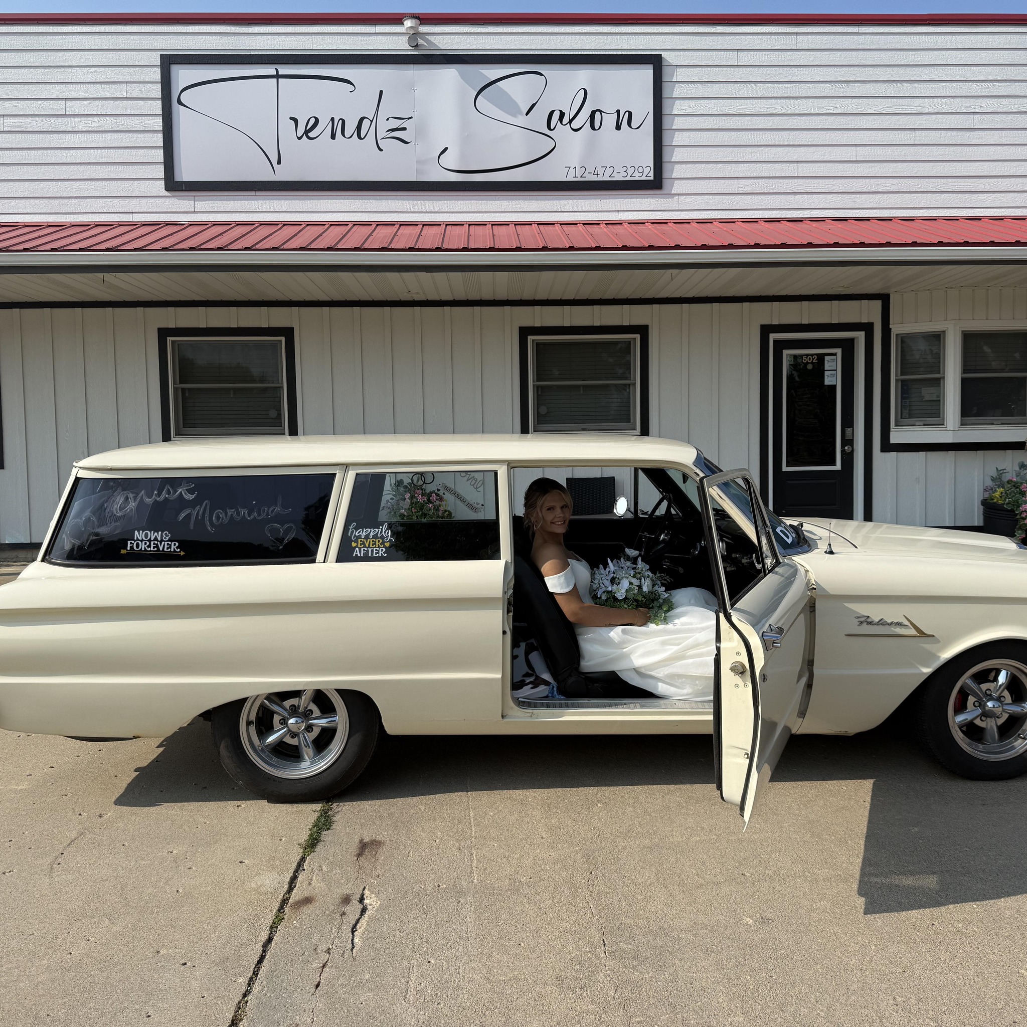 Trendz Salon - Good hair, great vibes & a little Cy-Hawk... | Facebook