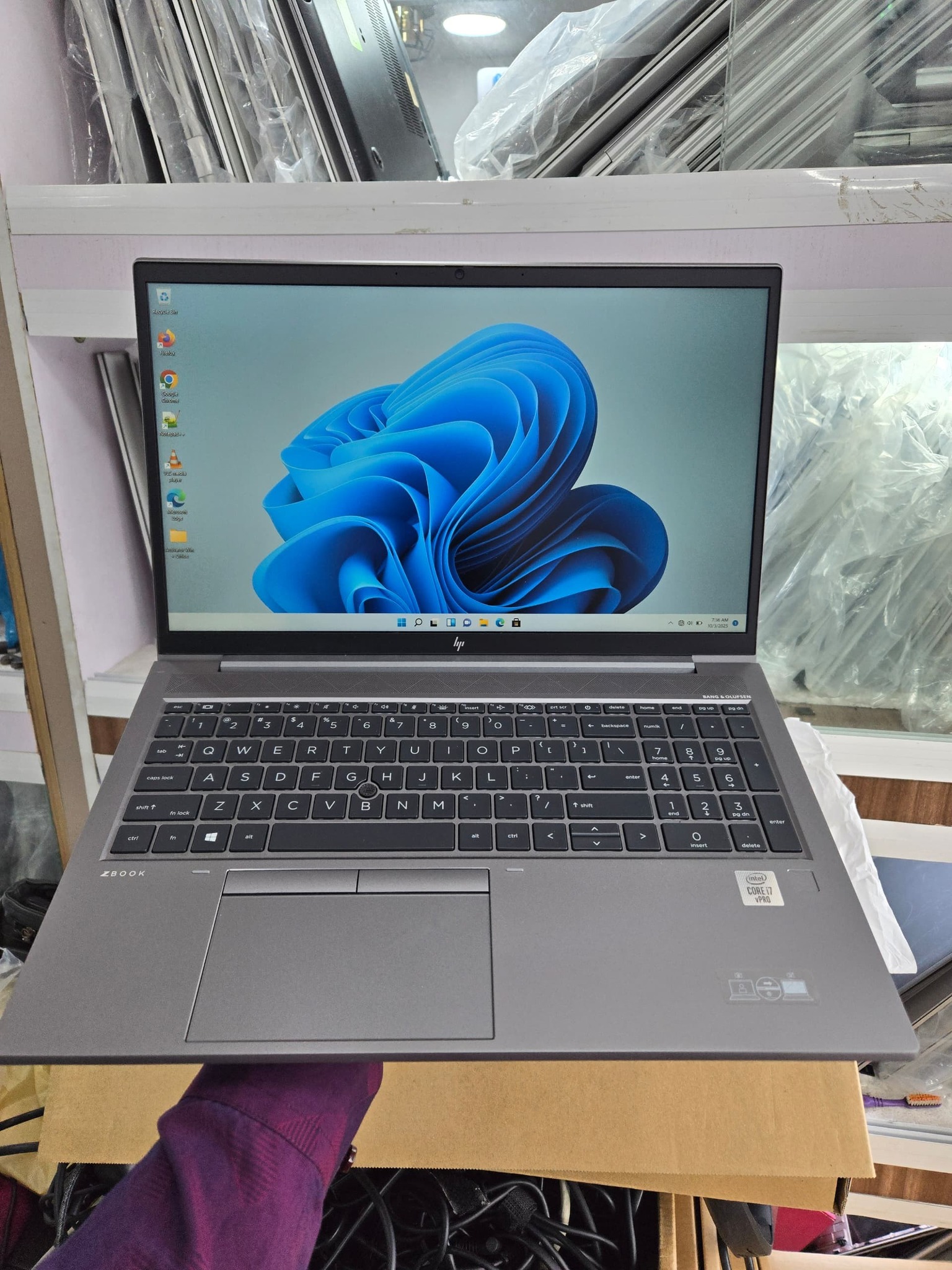 HP ZBook Firefly 15 G7 - 10th Gen. Intel Core i7 - 512GB SSD 