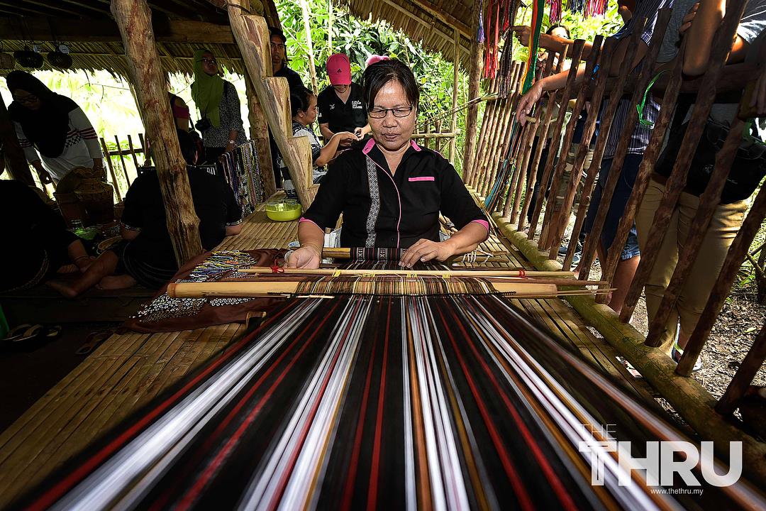 The Thru - Suku kaum Rungus terkenal dengan kebudayaan... | Facebook