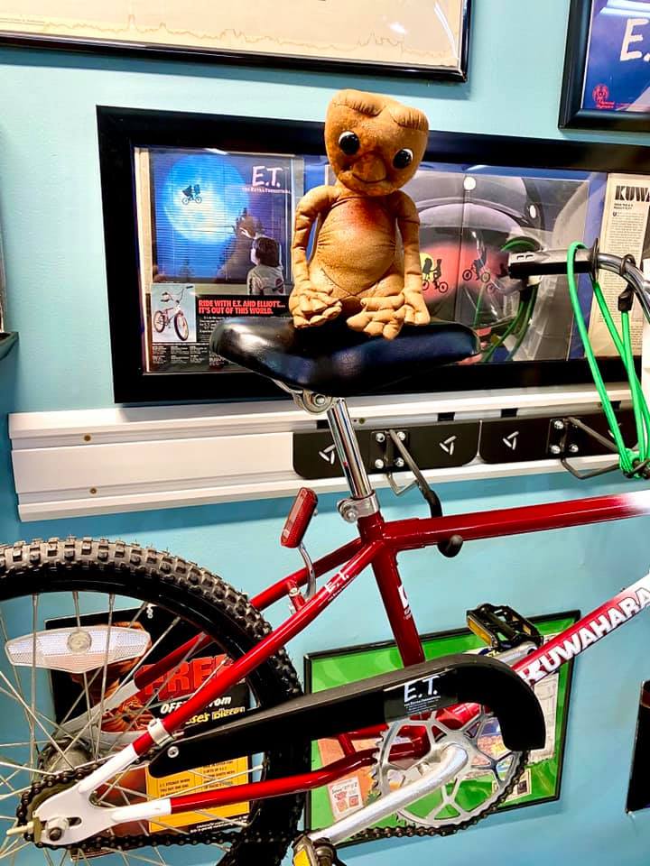 1982 LJN E.T. The Extra-Terrestrial E.T. & Elliot Powered Bicycle.