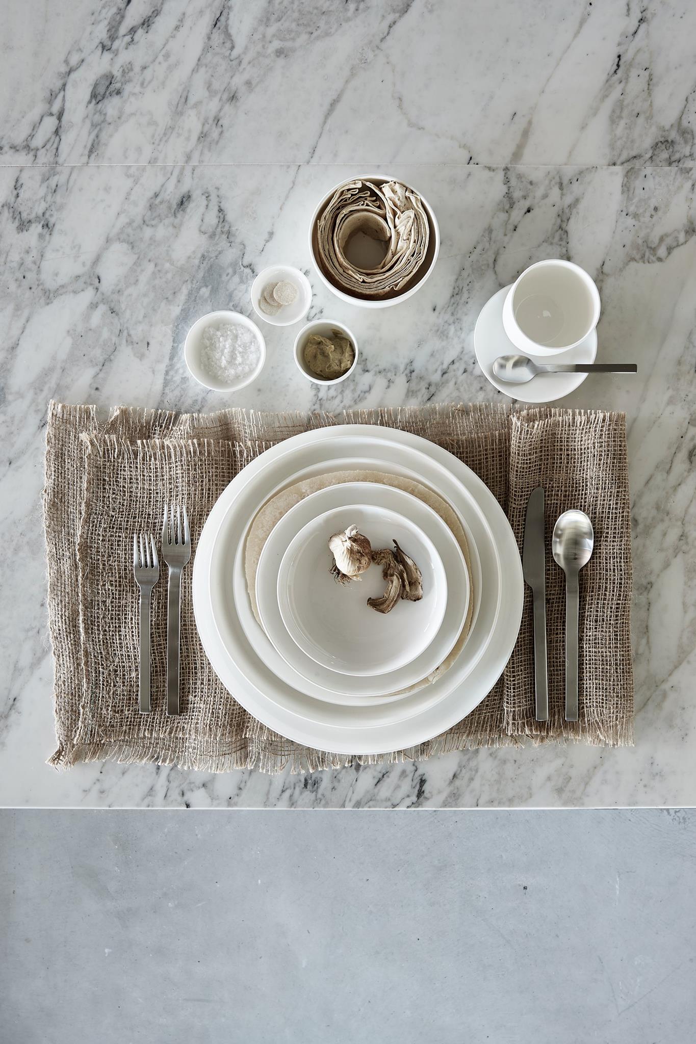 Piet Boon by Serax BASE cutlery carries through the same pure and honest characteristics as the successful tableware line: robust and elegant at the same time, rich in simplicity and unique in