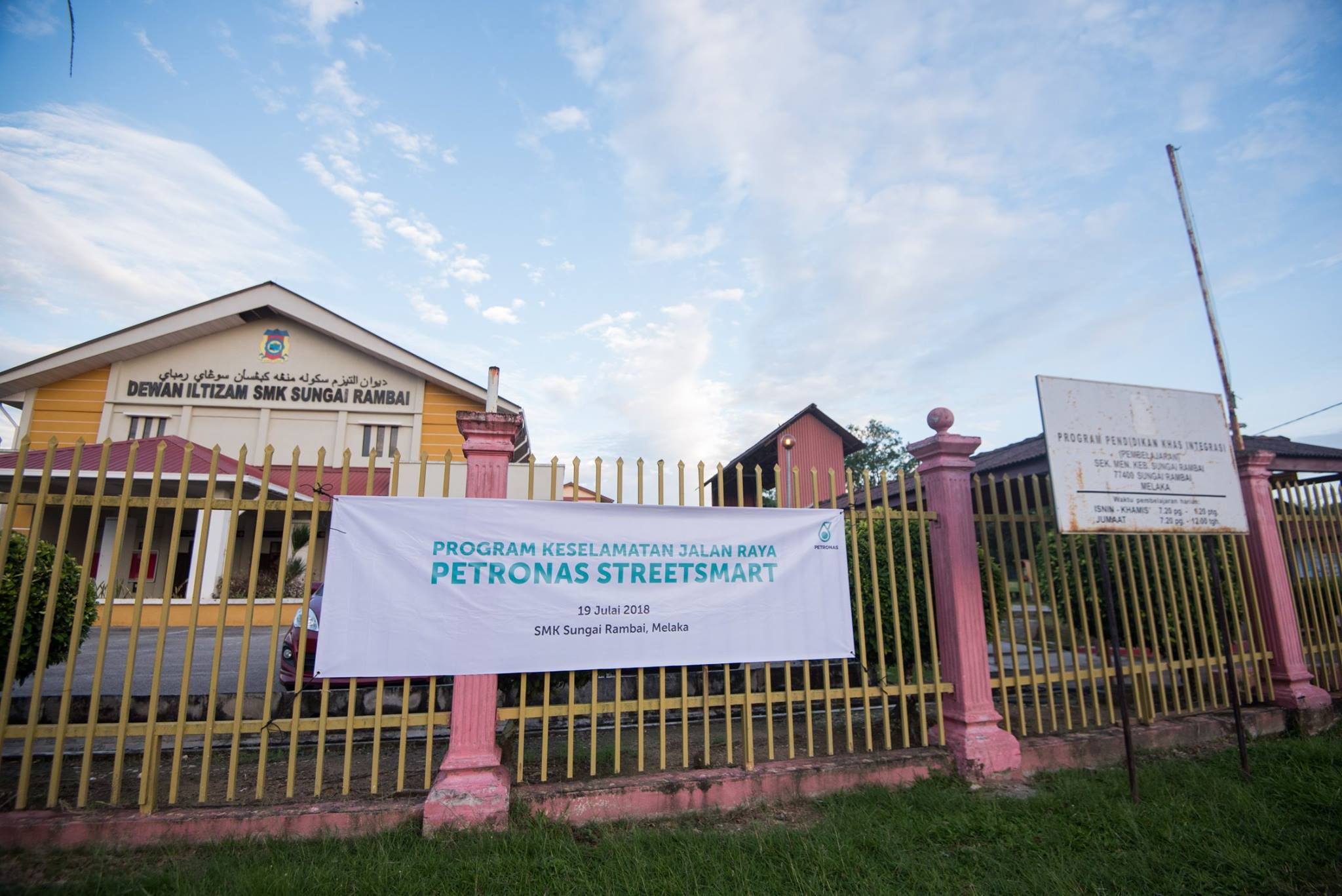 Petronas Brands Streetsmart Di Smk Sungai Rambai Facebook