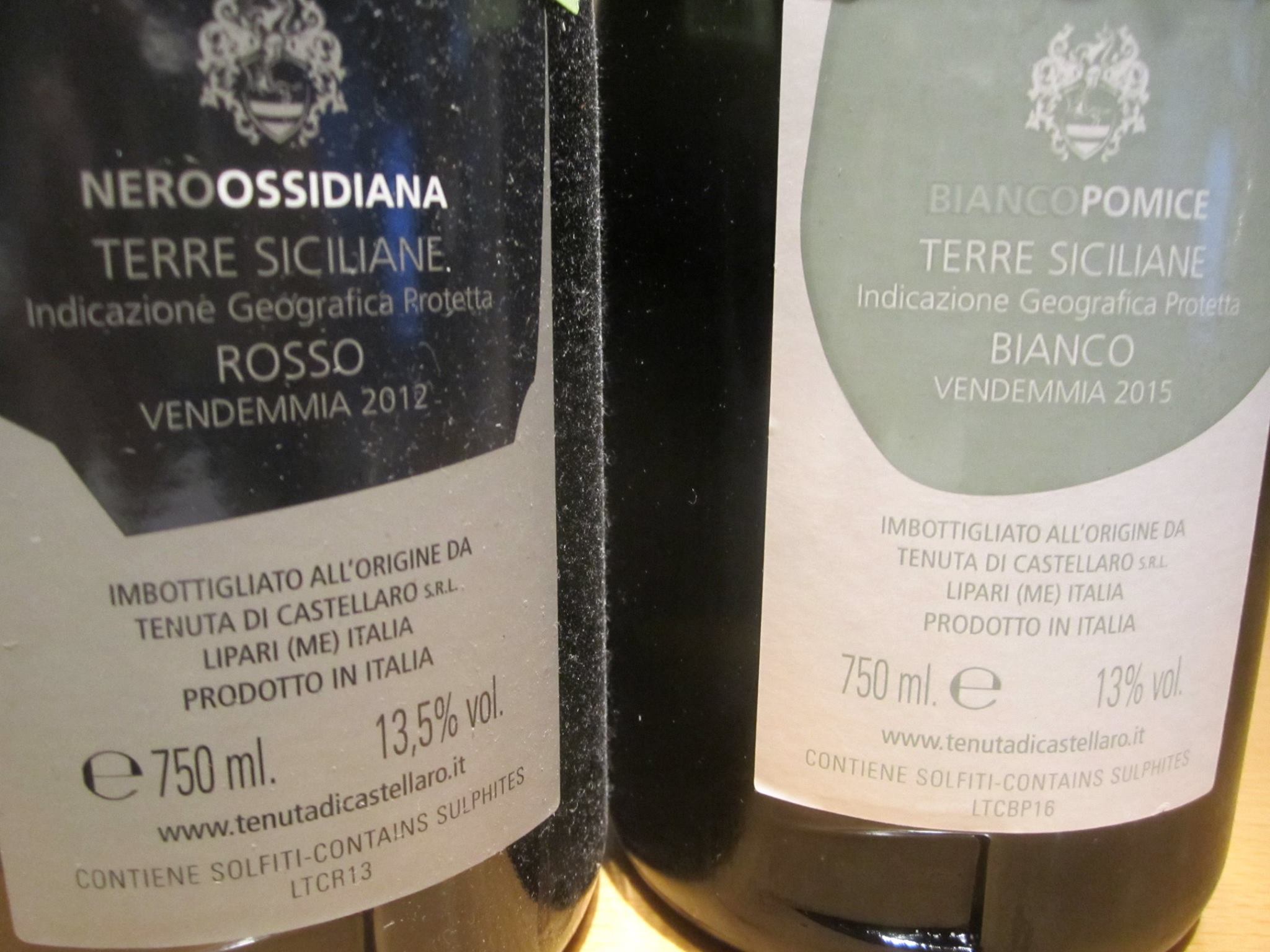 今日のお客様には、シチリア・リパリ島Tenuta di Castellaroのワインを 