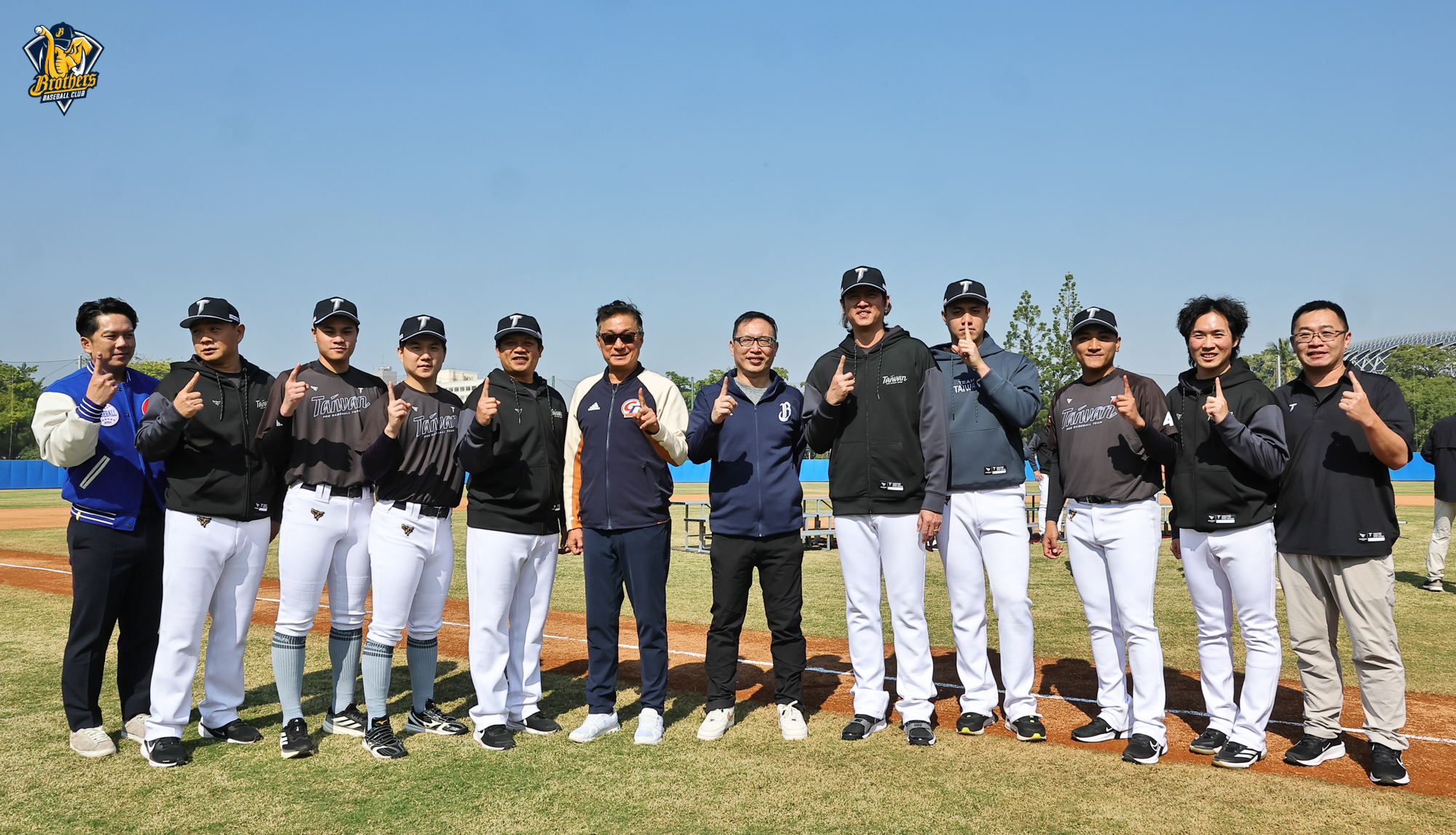 兄弟Fans Club - #台灣英雄 #中華隊兄弟們 - 【WBC Team Taiwan 🇹🇼｜備戰啟動】... | Facebook