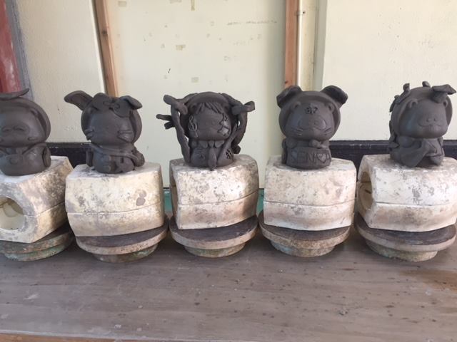 信楽 澤善幸せ創造館 澤善陶芸教室 型押したぬき お客様作品 先日に電動ろくろ体験されたお客様は Facebook