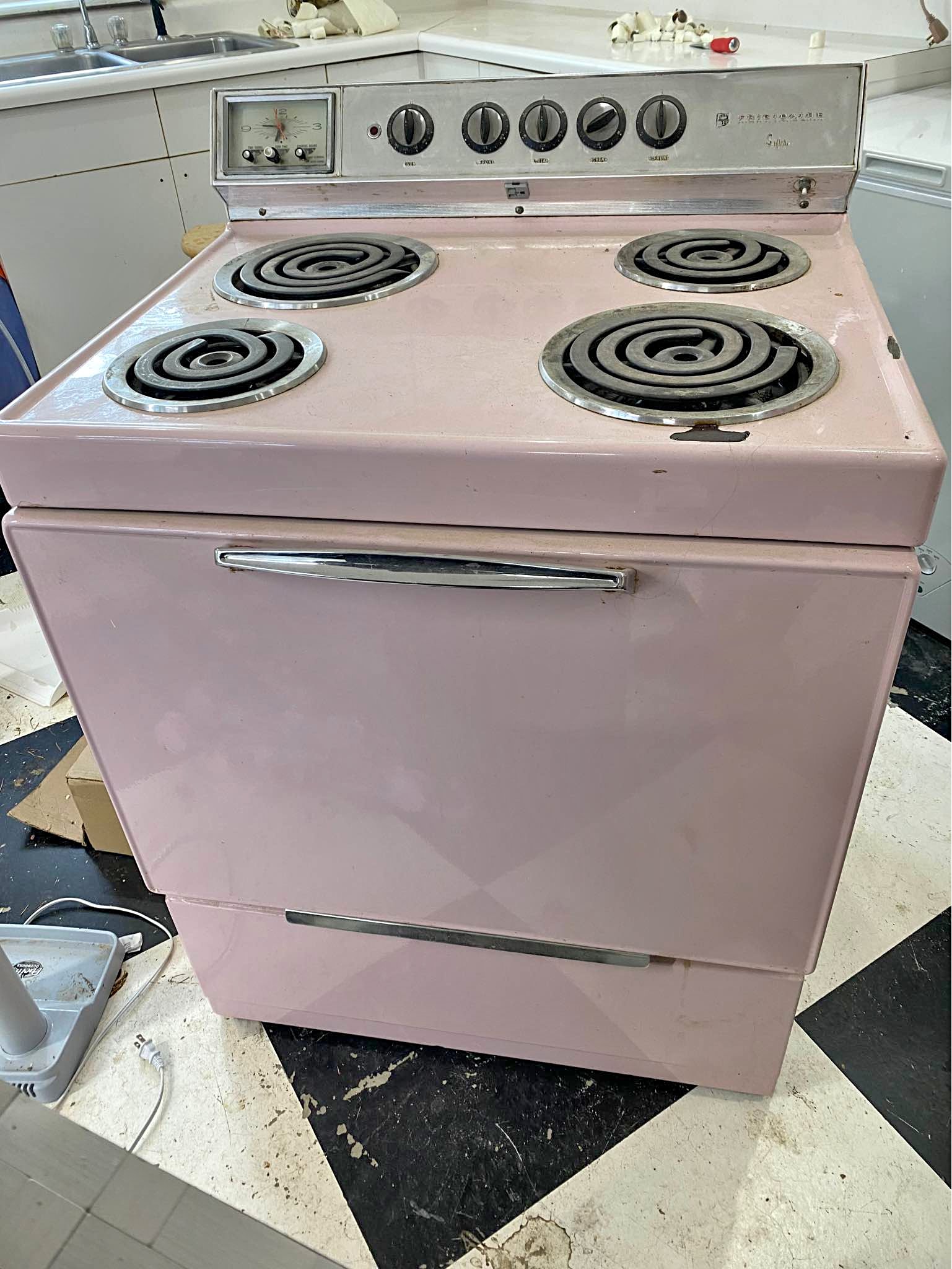 Vintage pink Frigidaire range - Ranges & Ovens - Wenatchee, Washington ...