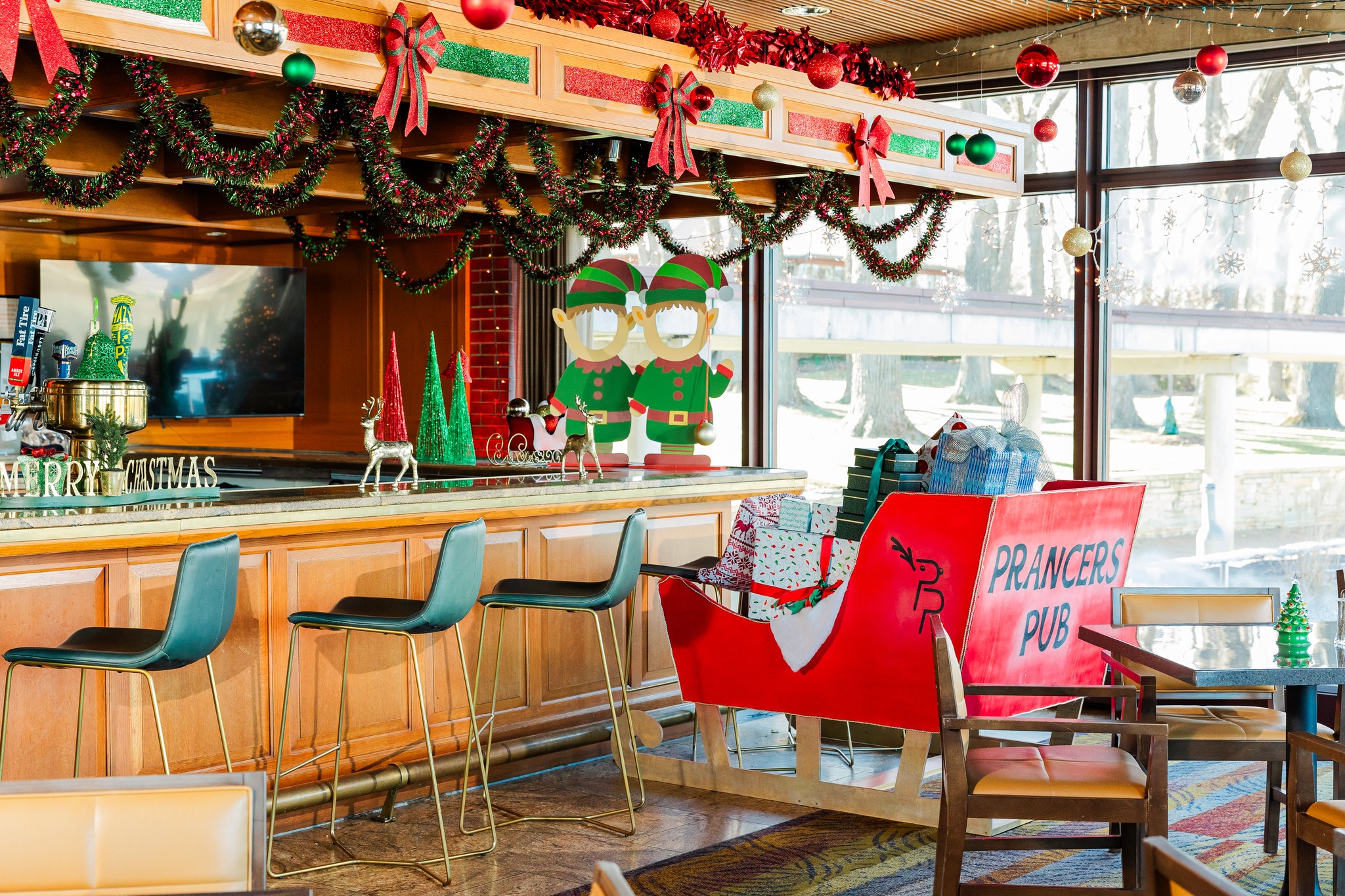 Prancer's Pub