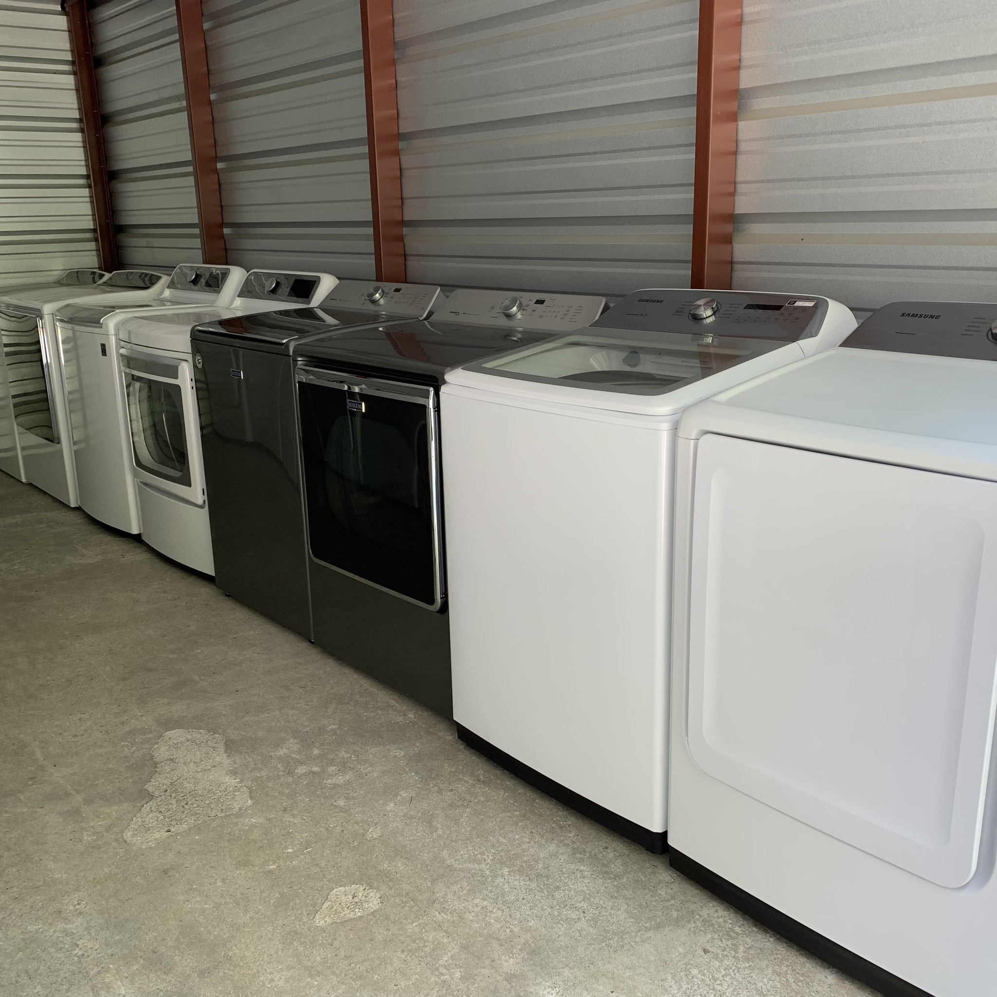 $375 • LG stove glass top LG stove glass top 4 burners one for keep ...