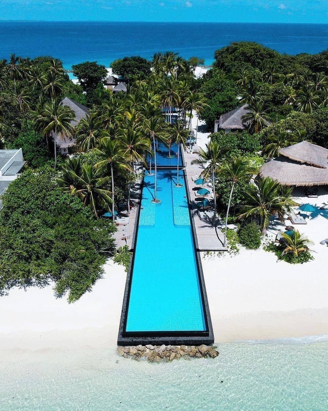The Longest Infinity Pool in the... - Architecture & Design