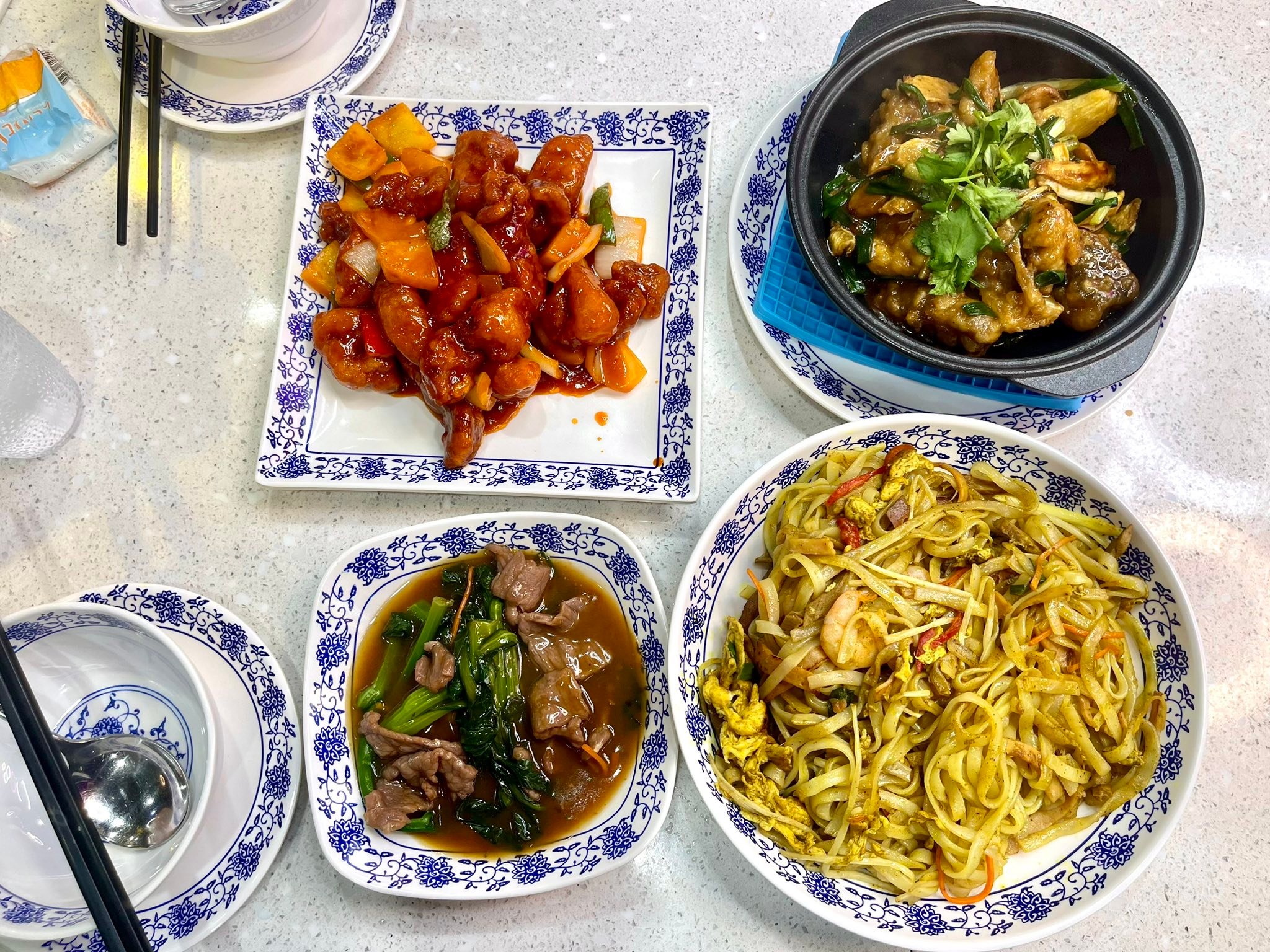 👩‍ ️‍👨食晚餐.. 菜軟牛肉⋯炒貴刁，生炒排骨、薑蔥炆斑頭腩😋呢間又係好味道⋯可以再去👍 | Facebook