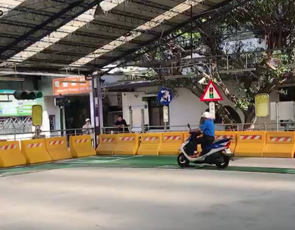 板橋監理站 提醒 板橋監理站是陪伴您一輩子的好朋友 關懷高齡駕駛人重新考取普通重型機車駕照 Facebook