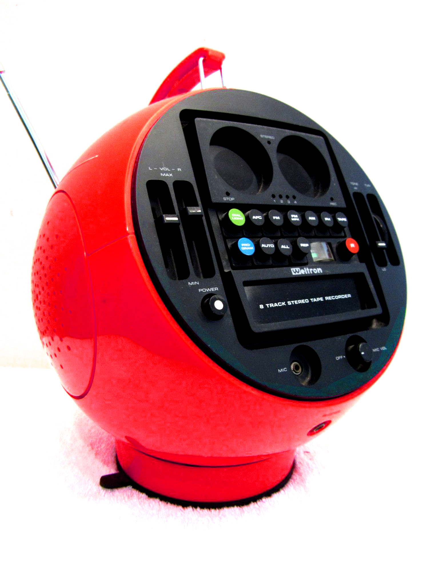 Space Age Radio & 8 track player Weltron 2001