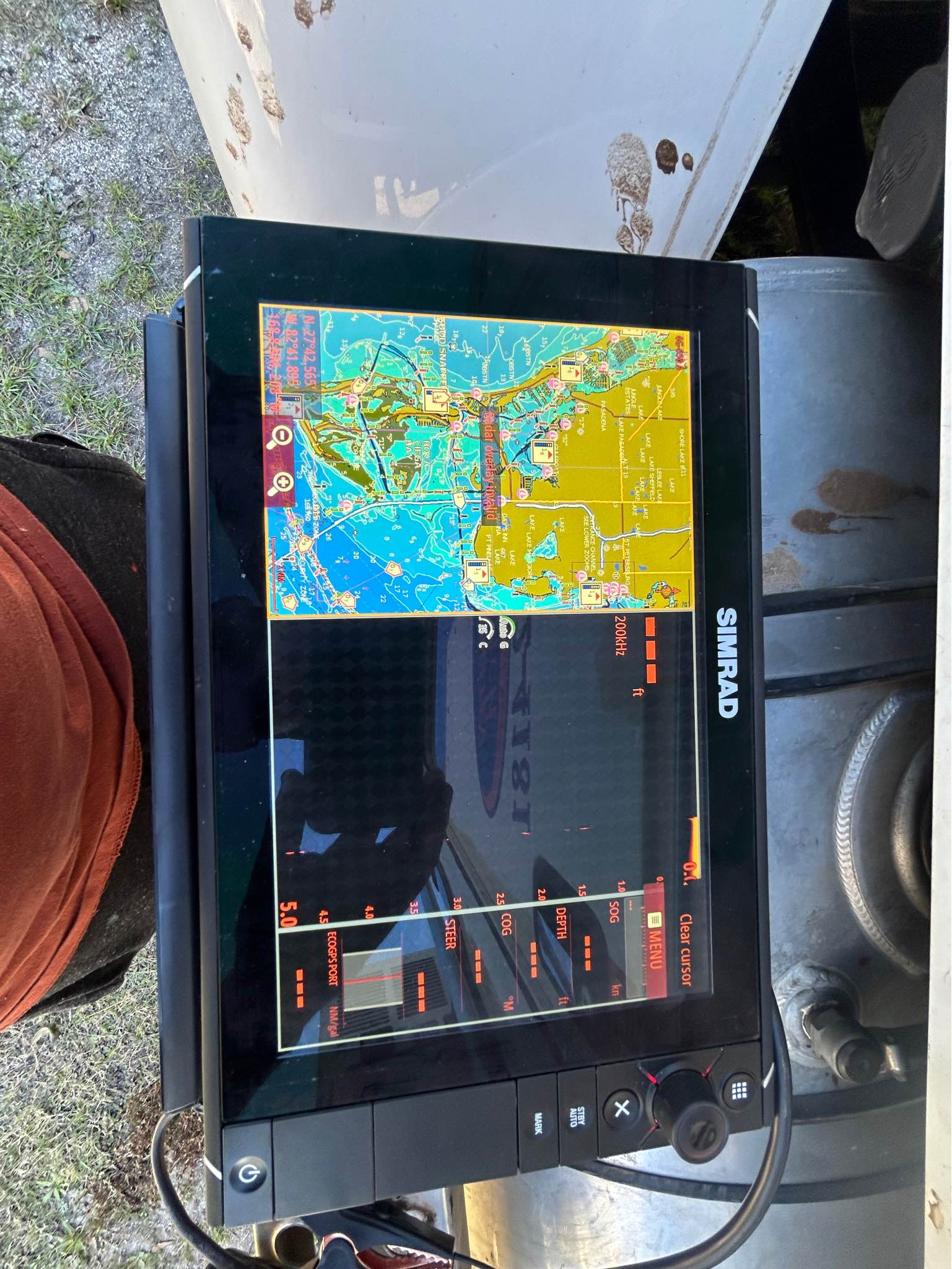Simrad nss evo 2 12” with sun cover and radar has radar and some other ...