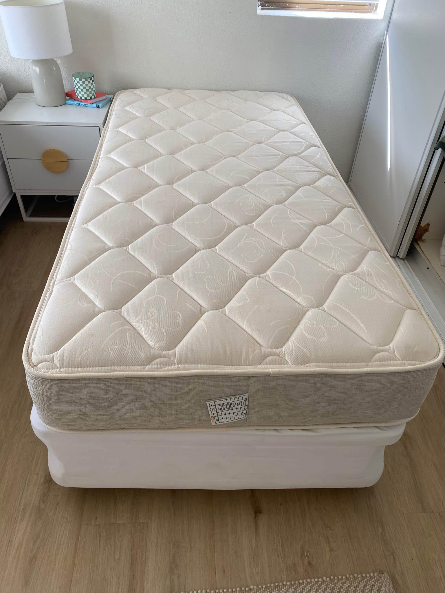 2 x single ensemble beds - Mattresses - Sunshine Coast, Queensland ...