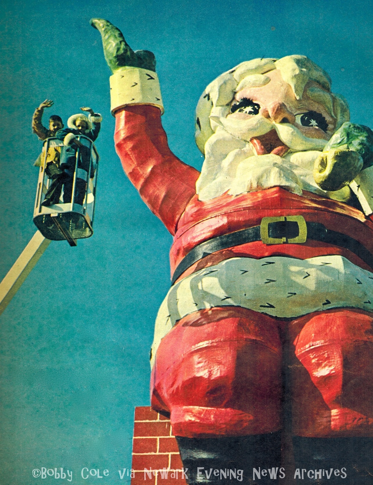Giant Santa Claus at the Fountains of WAYNE NJ - Route 46 (1976)