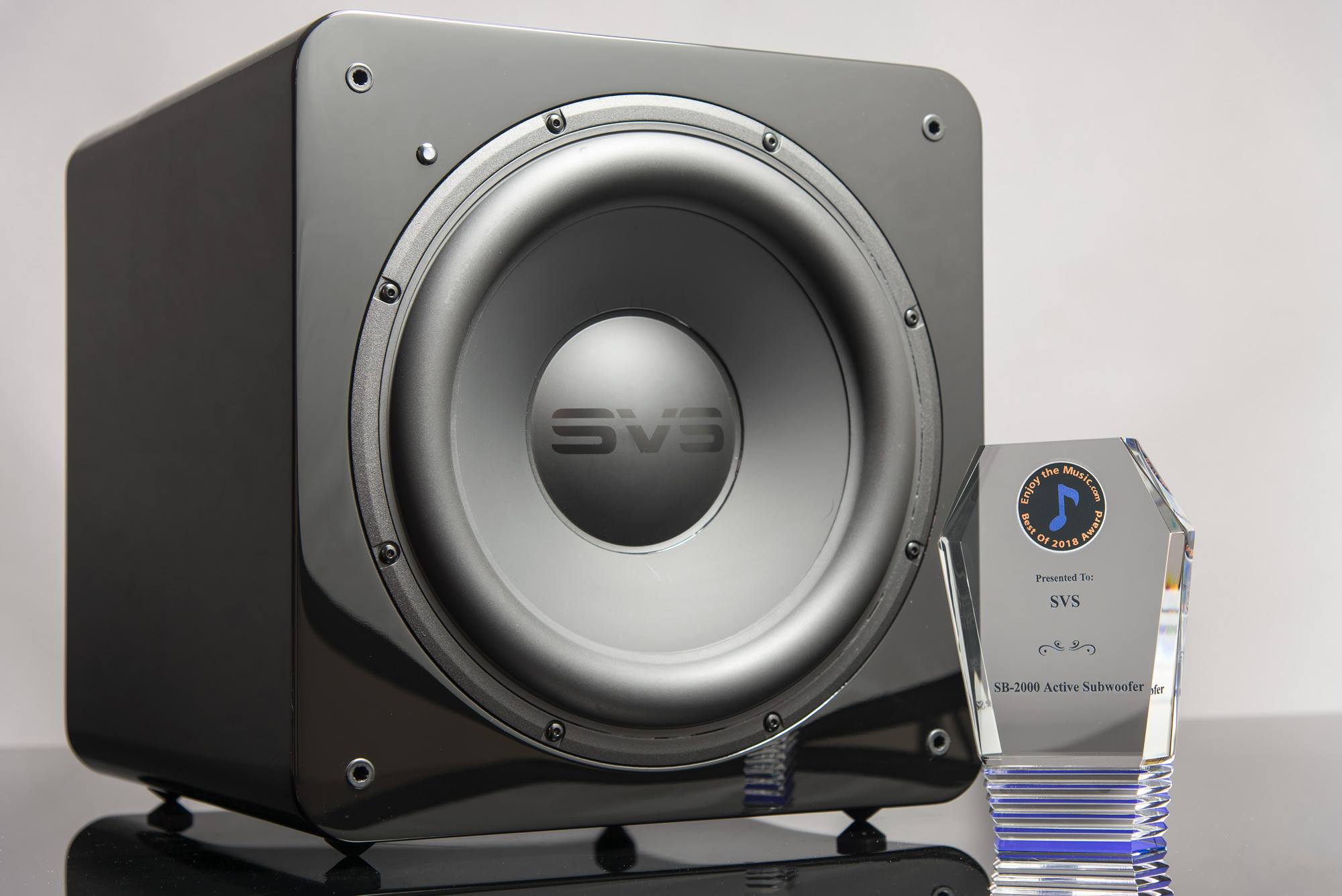 HD HiFi Online - รับอีกหนึ่งรางวัลสำหรับ SVS SB2000... | Facebook