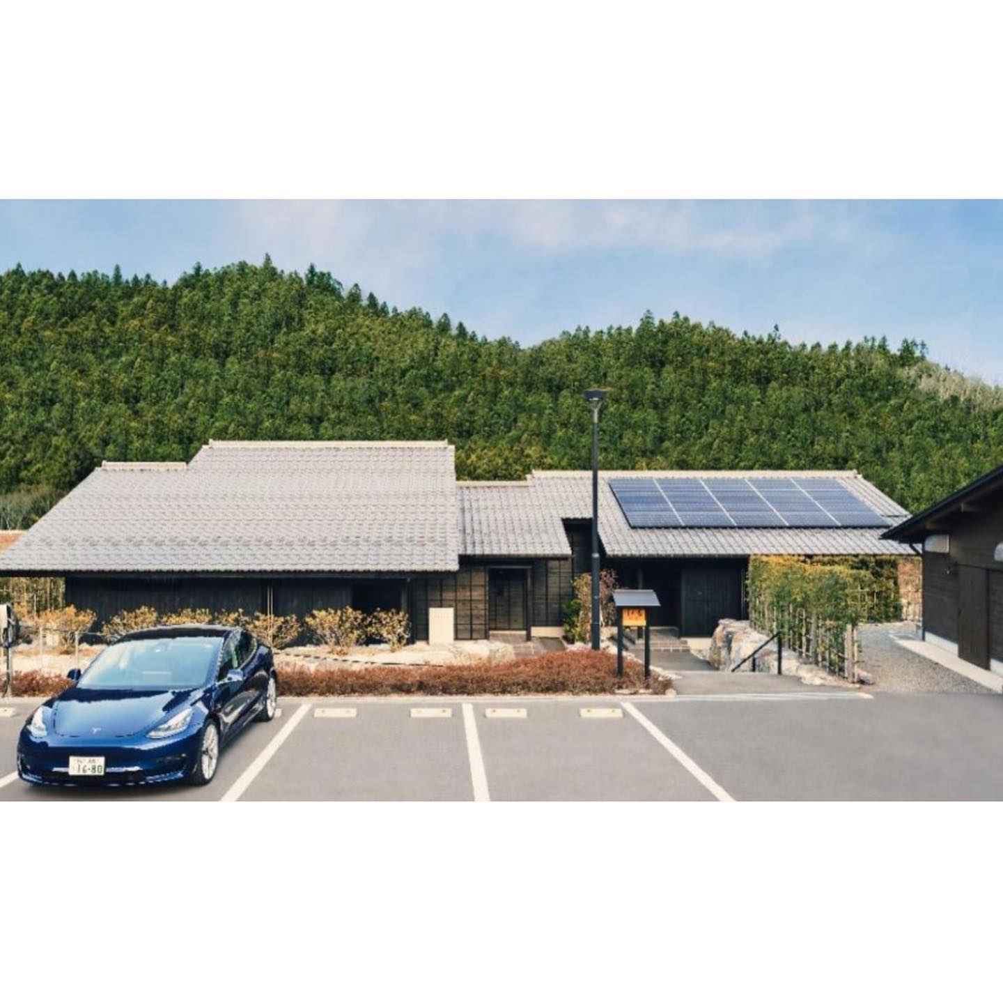 テスラ家庭用蓄電池 Powerwallが宿泊施設へ初導入 ゴウダ株式会社 太陽光発電 ソーラーパネル Facebook