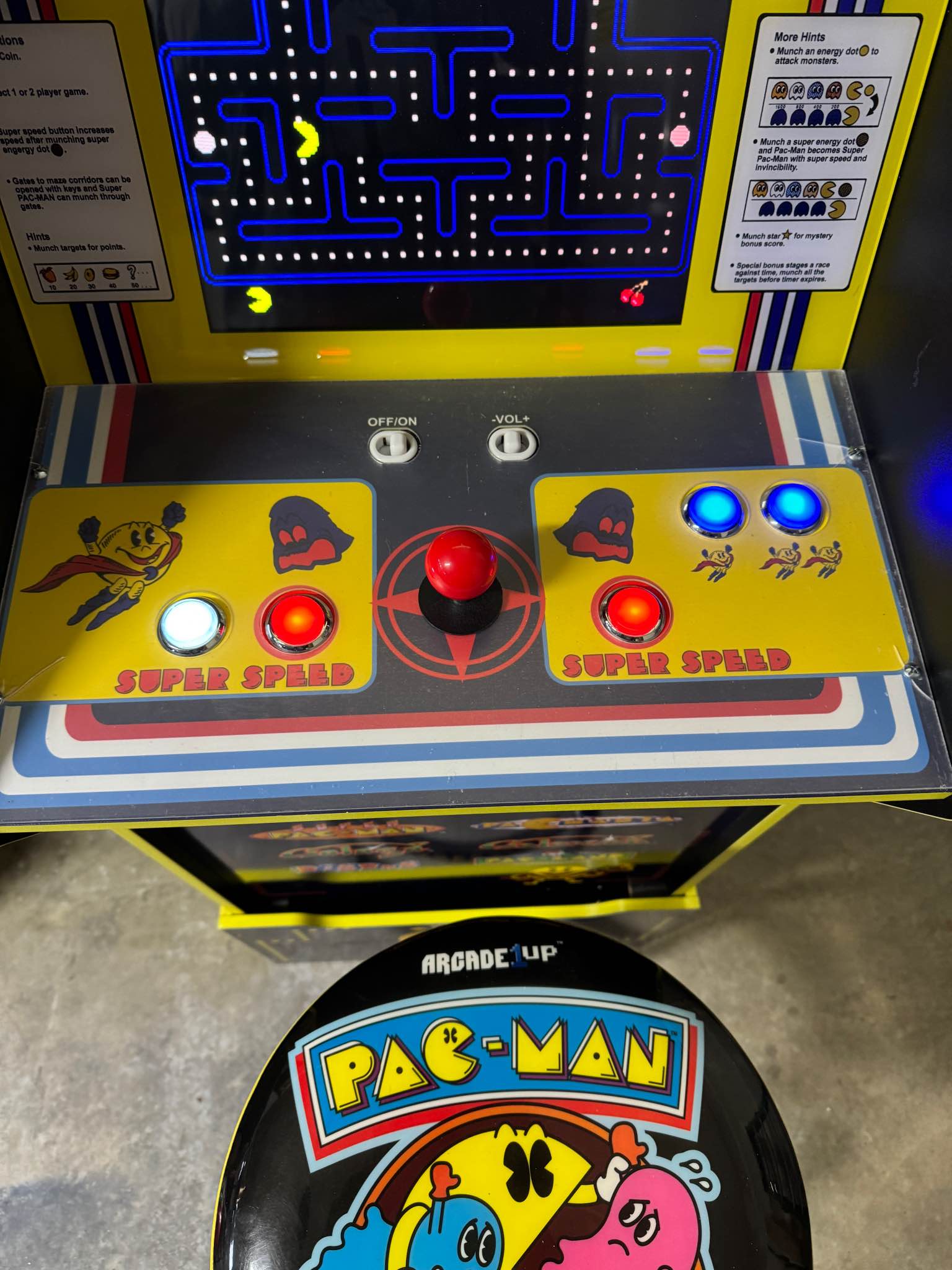 Super Pac-Man Arcade1up, inc 7 Games + Stool/Riser - Games - Manteca ...