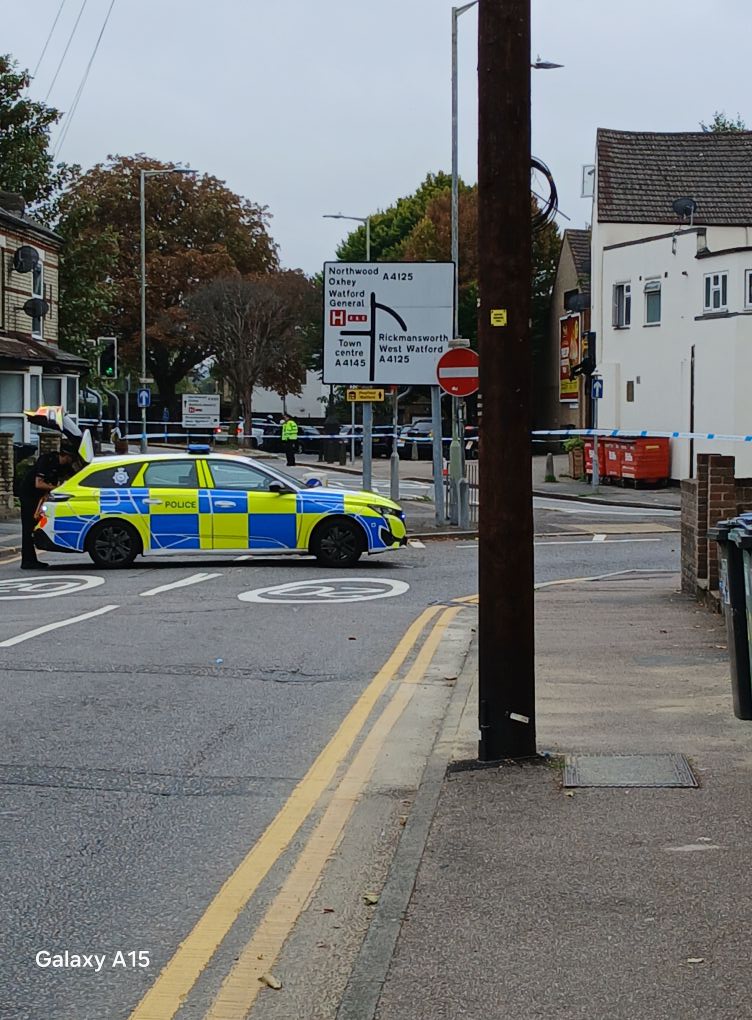 Suspicious device found on Vicarage Road Precinct, Watford. Whole