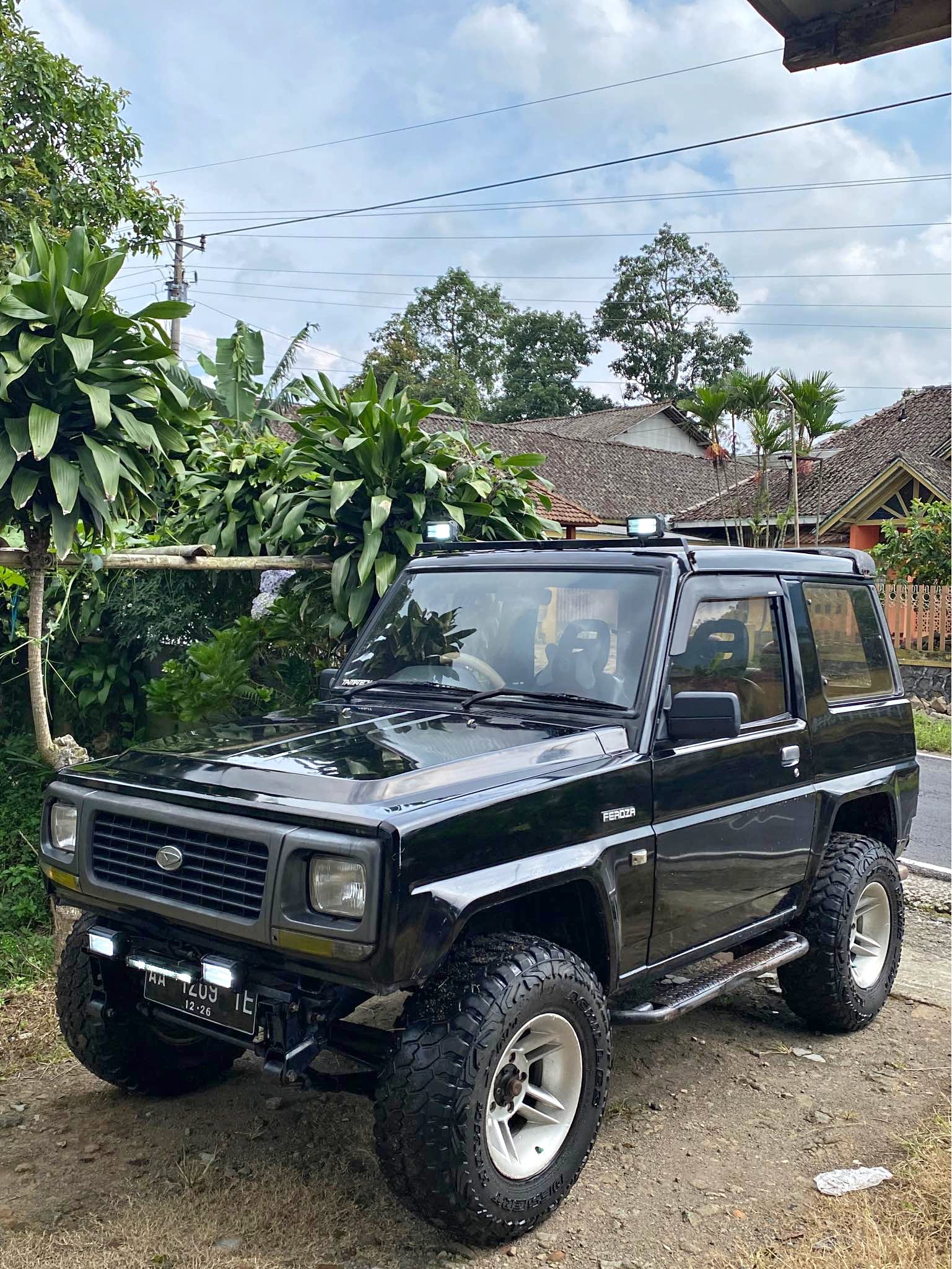 Best HD Pictures about  Daihatsu Feroza Kaufen  with No AI Images