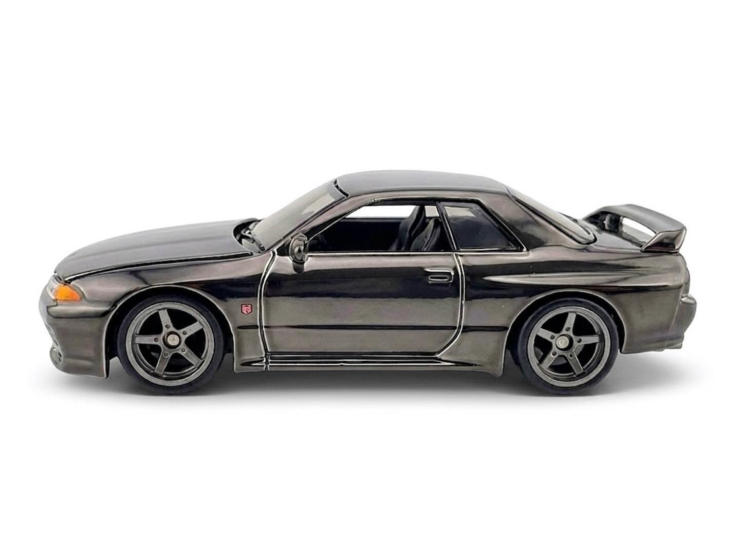 Hot Wheels RLC 1/64 RC Nissan Skyline R32 Pandem Vehicle Purple