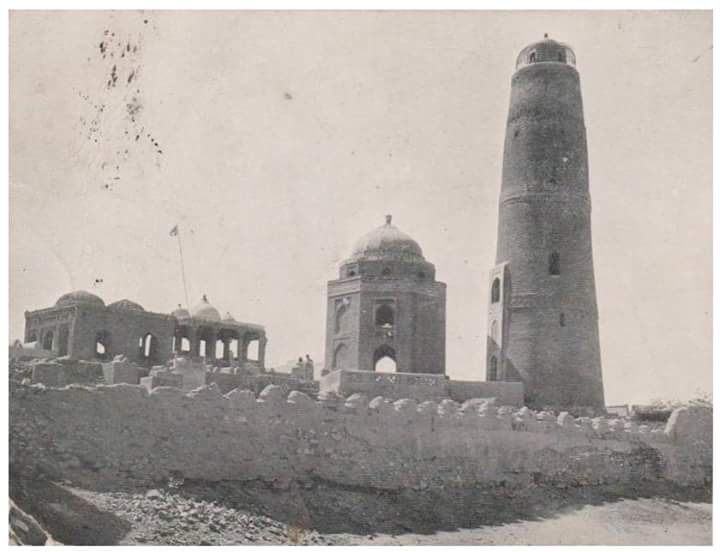 Sindh - بابا مان به عيد ڪندس ، جڏهن پنهنجن سان عيد جون خوشيون ونڊيو ته ...